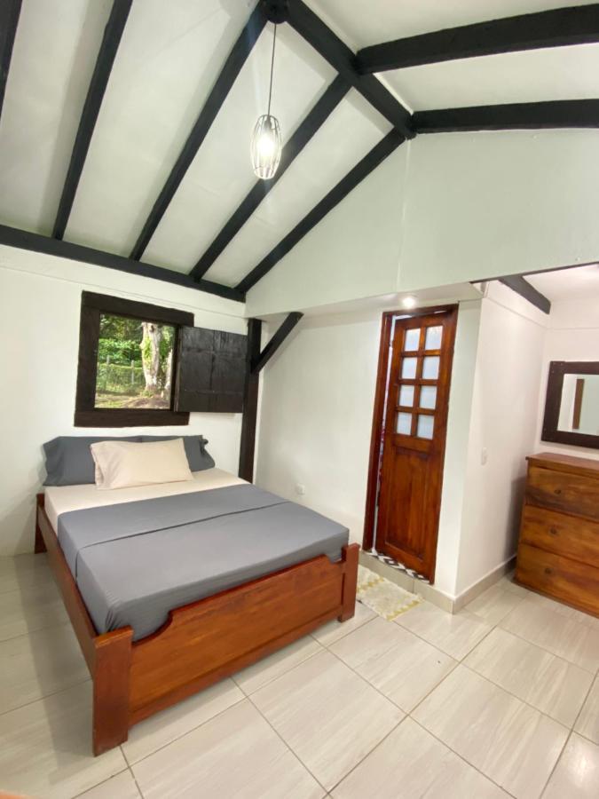 Hostal Portal Del Sol กาปูร์กานา ภายนอก รูปภาพ